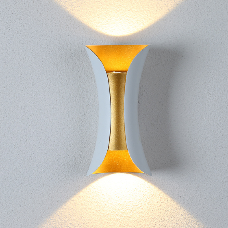 Curved Exterior Wall Light – LED Outdoor Fixture