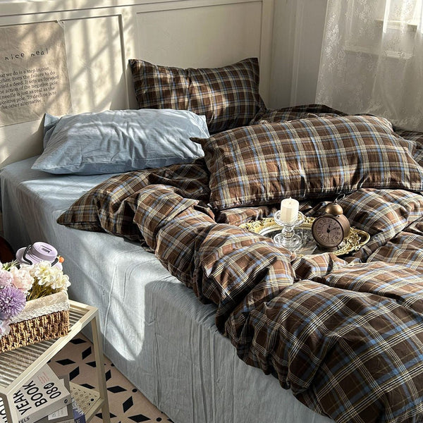 Vintage Brown Checkered Bedding Set