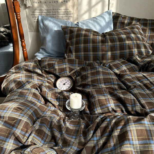 Vintage Brown Checkered Bedding Set