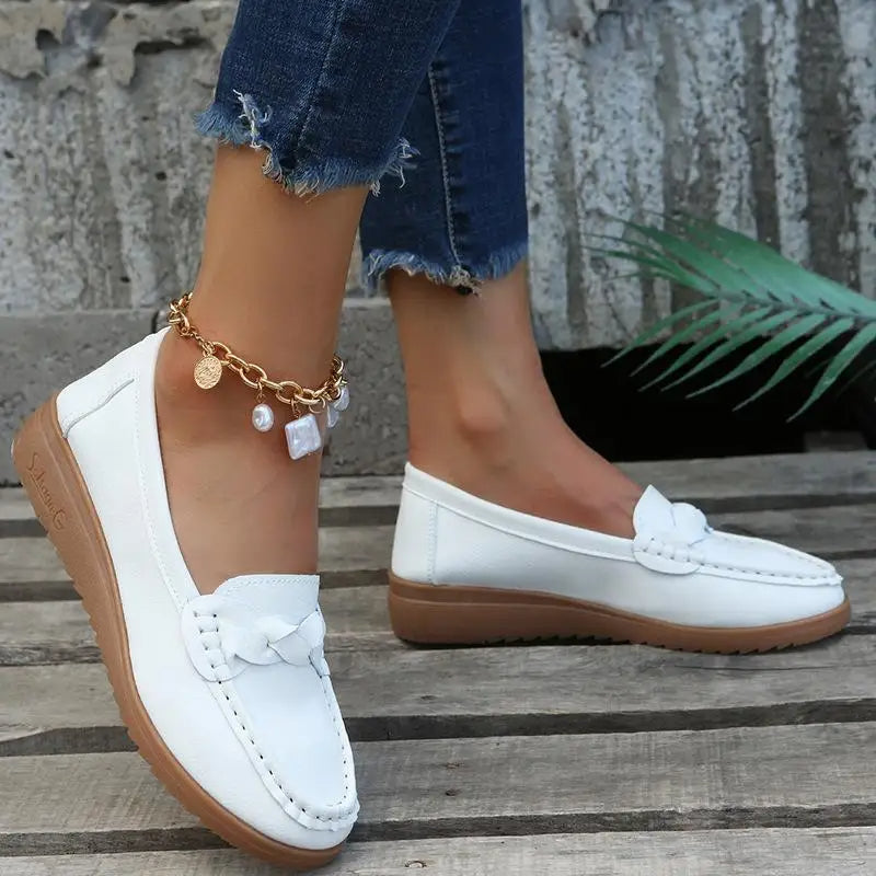 Women's Soft Leather Slip on Walking Loafers Shoes
